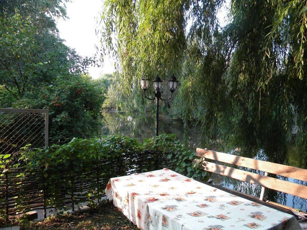 Guest House Dacha Київ Екстер'єр фото